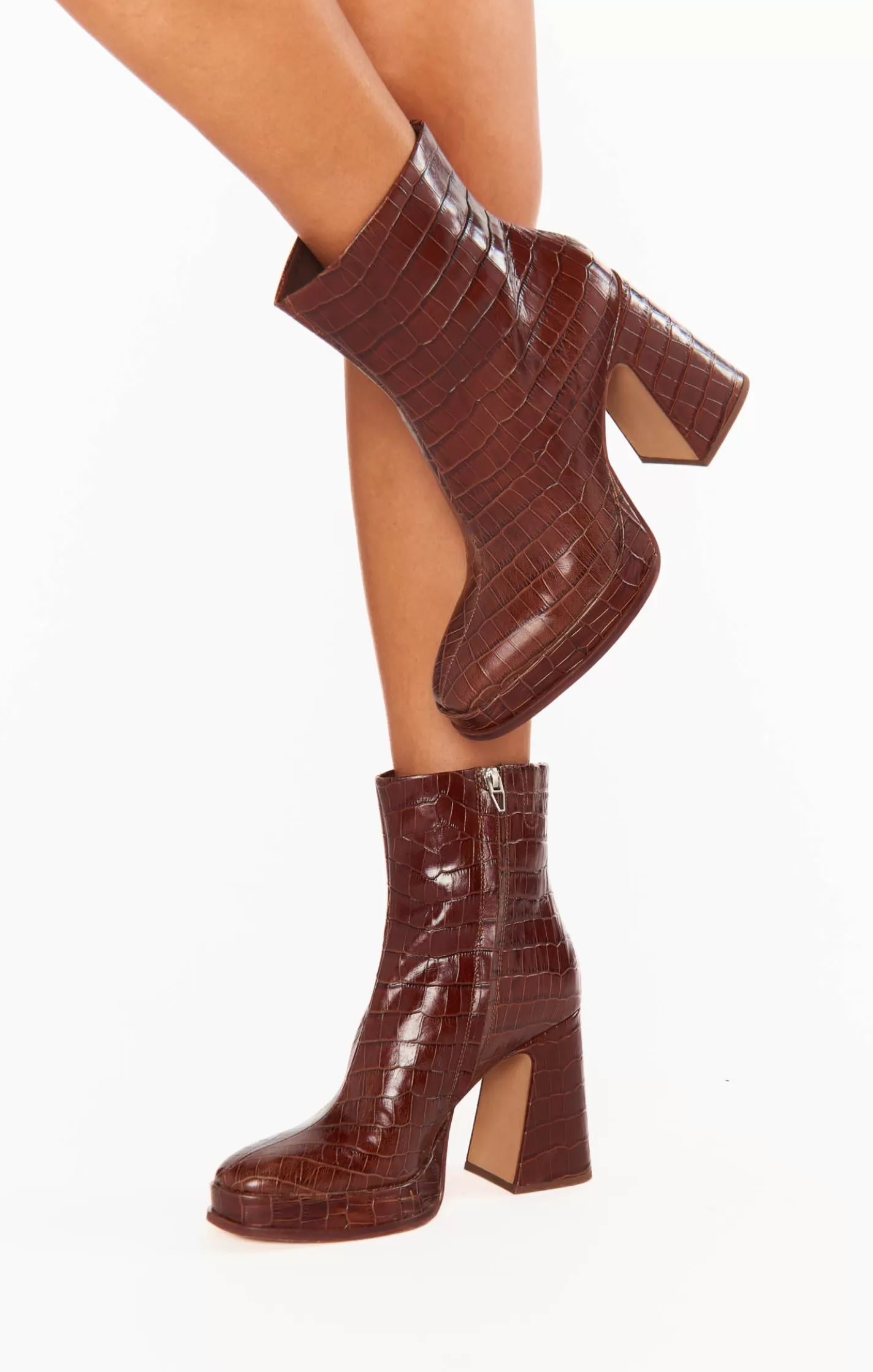 Show Me Your Mumu Dolce Vita Lochly Platform Bootie