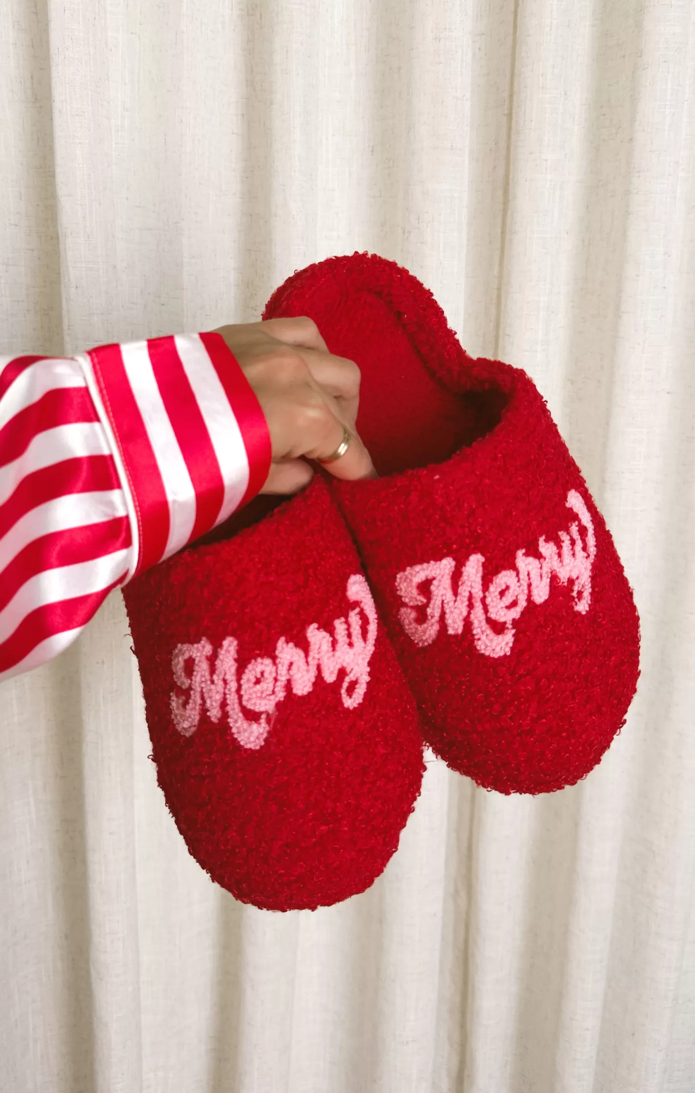 Show Me Your Mumu Merry Slippers